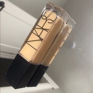 Nars Natural Radiant Longwear Foundation